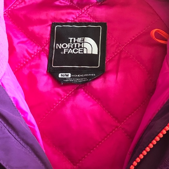 The North Face Women’s Jacket - Picture 3 of 5